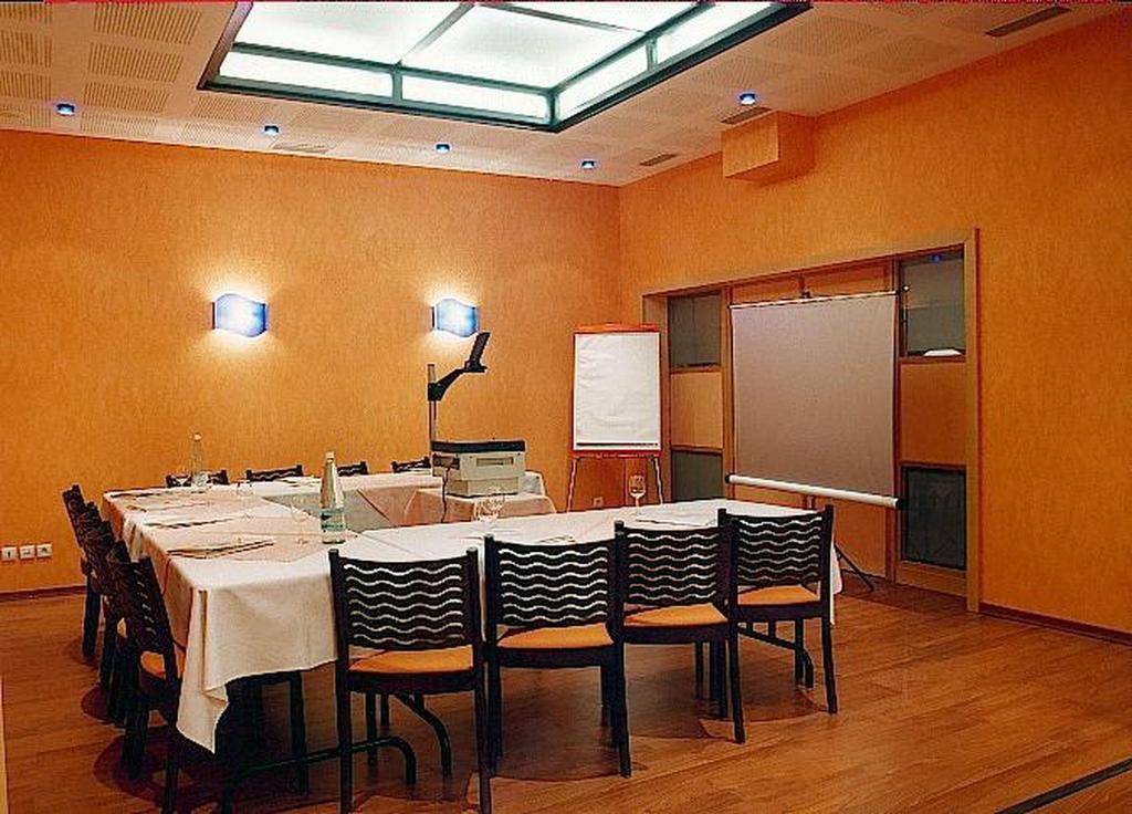 Hotel Restaurant L'Hirondelle Dunkirk Exterior photo